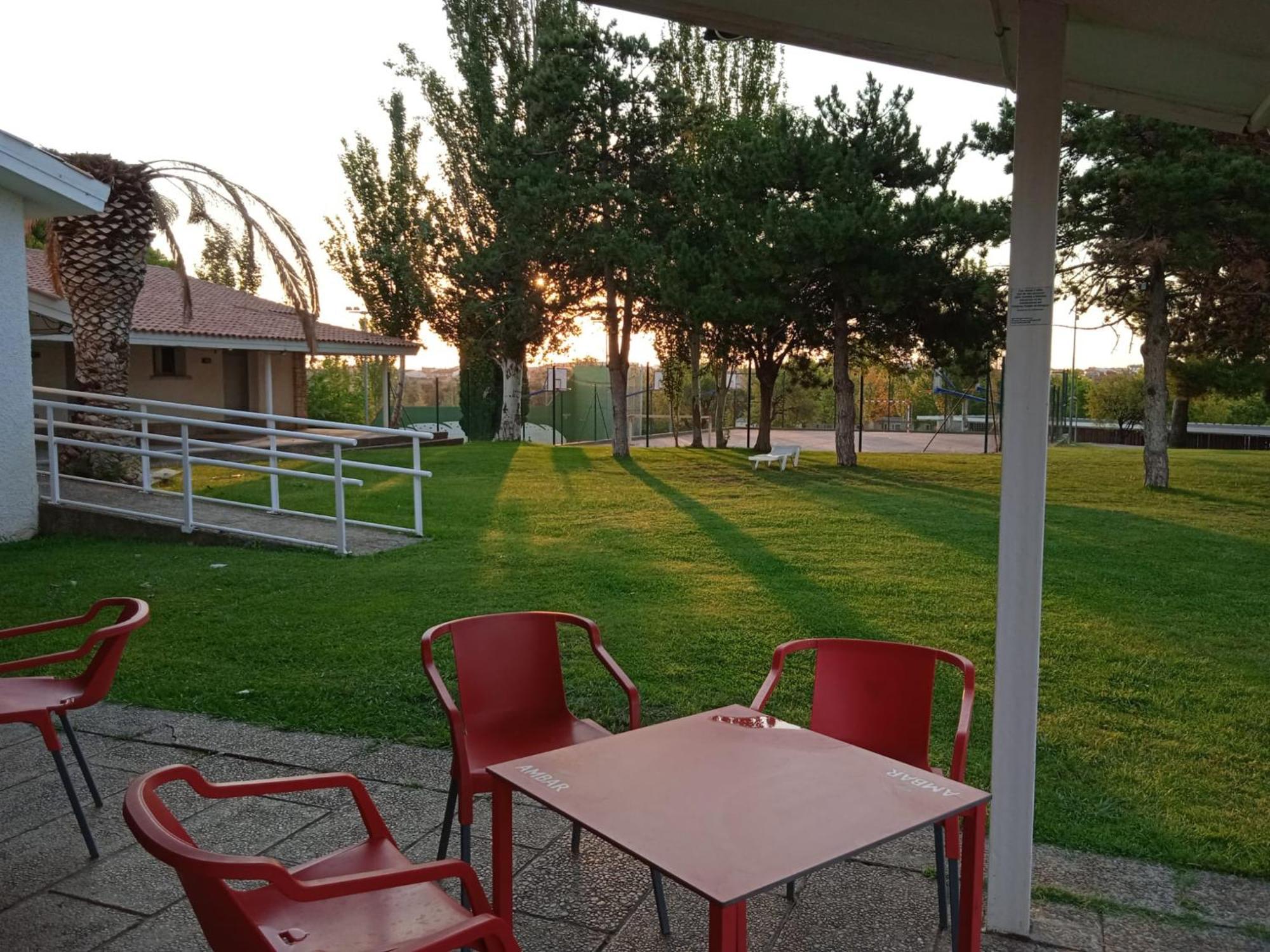 Albergue Zaragoza Camping エクステリア 写真